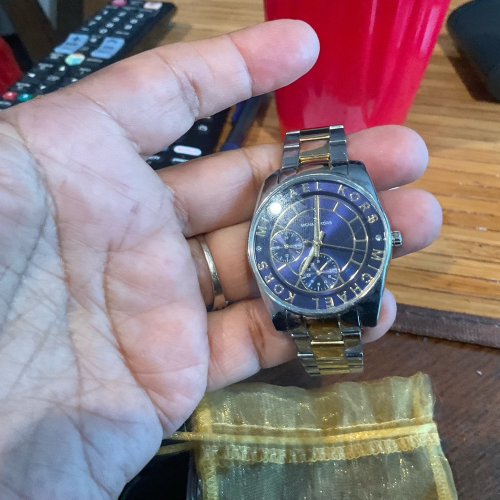 MK watch